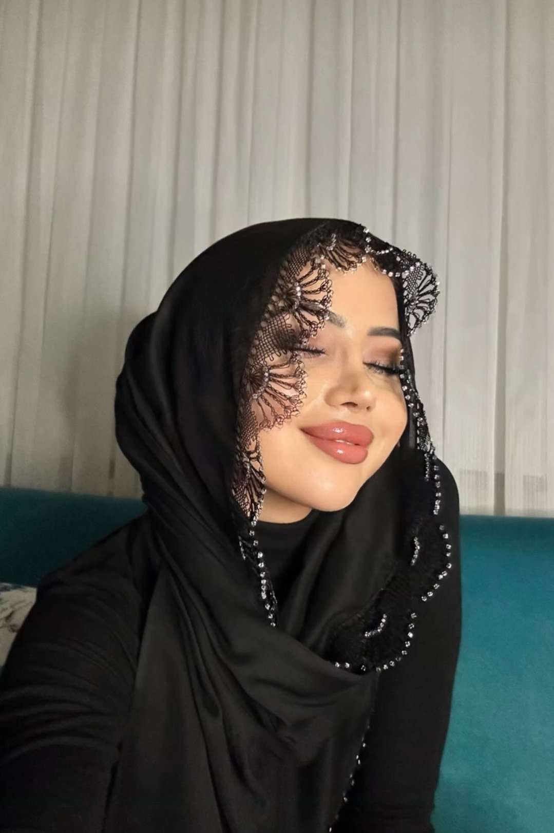 Sena, 25
